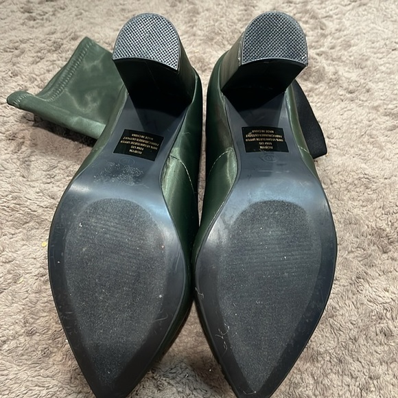 Charles Albert Green Heeled Boots Suede Minimalist Design - Picture 9 of 9